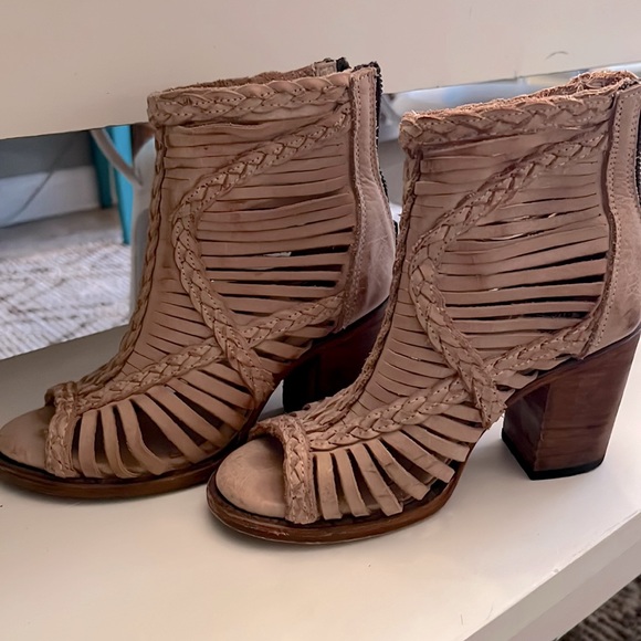 Freebird booties - Picture 2 of 4